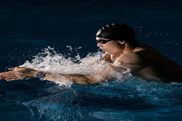 Chinese swimmers